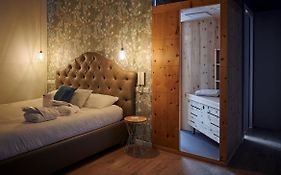 Lainez Rooms&Suites